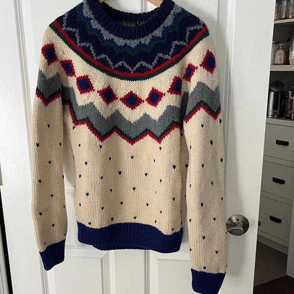 Byford Sweaters - Vintage fair isle hand knit wool Crewneck Sweater Sz Large, cream, blue,red